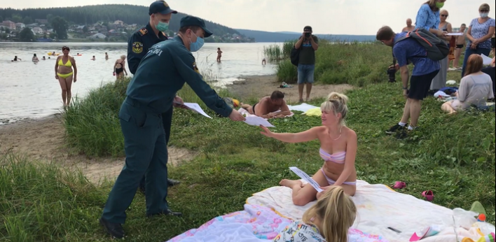 А не искупаться ли нам? В Ревде МЧС предупреждает об опасности водных процедур в городском пруду