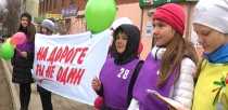 Сотрудники ГИБДД и коллектив школы № 28 Ревды провели акцию "Пешеход"