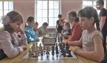 8 марта в Ревде прошел женский... шахматный турнир 