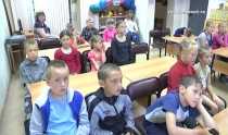 В библиотеке Ревды детей учат символам России