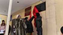 Мемориальная доска двум погибшим солдатам открыта в Ревде на здании их родной школы