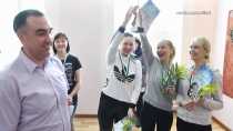 В Ревде в женском турнире по дартсу победили журналистки