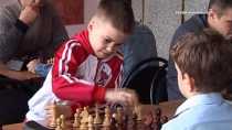 В Ревде прошел фестиваль "Мама, папа, я - шахматно-шашечная семья"
