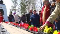 У городского мемориала Ревды прошел митинг, посвященный Дню Победы