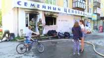 В центре Ревды сгорел магазин "Семейный ценопад"