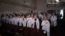 Первокурсники медколледжа Ревды впервые надели белые халаты