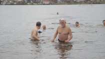 Моржи Ревды открыли купальный сезон, в этом году 50-ый по счету