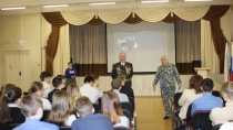 Ревдинские ветераны рассказали школьникам о «Героических профессиях»
