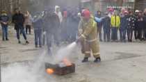 Пожарная команда СУМЗа учила школьников бороться с огнем