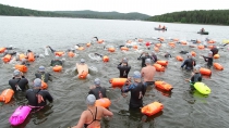 Пловцы со всей страны приехали в Ревду посоревноваться на Волчихинском водохранилище