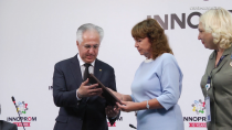 Всероссийское признание. На "Иннопроме" СУМЗ наградили за успехи в экологических проектах
