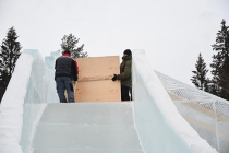 В ледовом городке в Ревде временно закрыли опасную горку