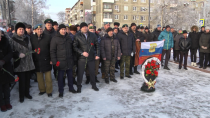 Воинам-интернационалистам посвящается. В Ревде прошел памятный митинг