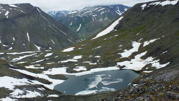 Озеро на перевале Кар-кар
