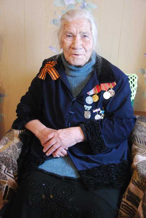 Елизавета Егоровна Шумакова. Фото сделано 9 мая 2015 года.