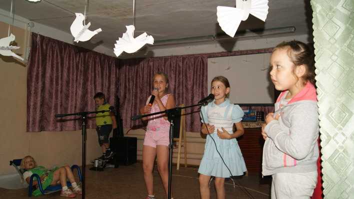 Дети готовят песню к юбилею села
