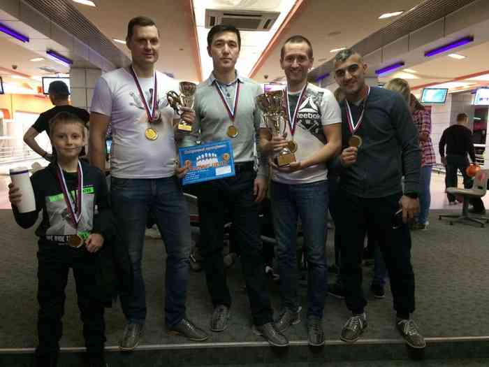 Ревдинская команда «Страйкеры» — победители турнира.