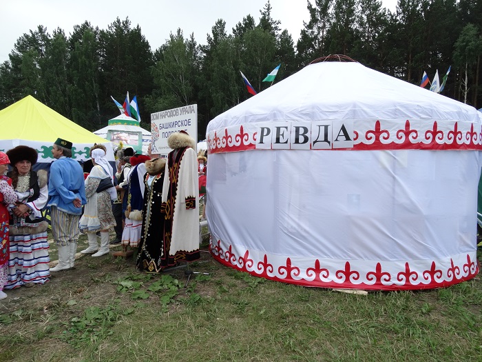 Ревдинская юрта на областном Сабантуе.