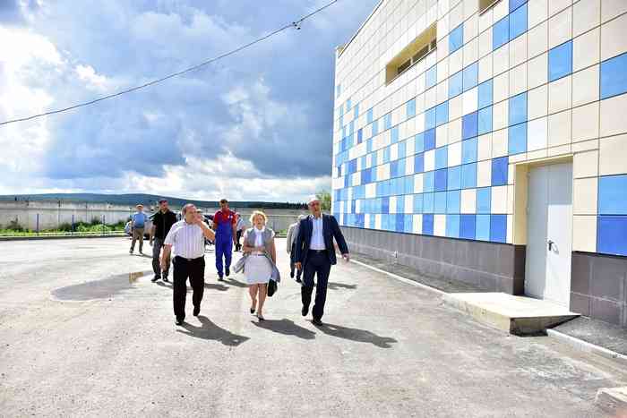 Глава города Ирина Тейшева вместе с венгерской делегацией и представителями областного Водоканала посетила новые очистные сооружения. 
