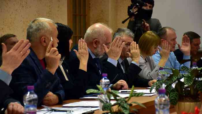 За принятие решения депутаты Думы проголосовали единогласно. Фото Андрея Агафонова