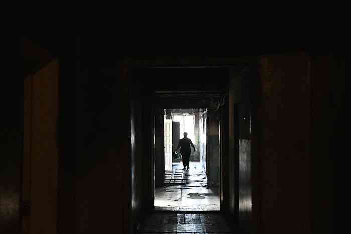 В коридорах общежития на Цветников, 11. Фото Владимира Коцюбы-Белых