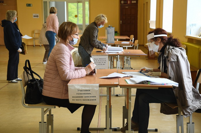 В школе №29 можно голосовать как по прописке, так и по заявлению о голосовании по месту нахождения. Фото Владимира Коцюбы-Белых