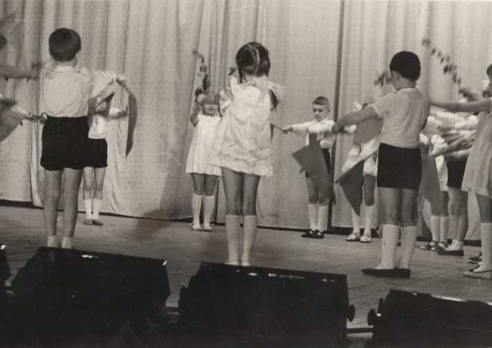На сцене Цветников 1974-1977