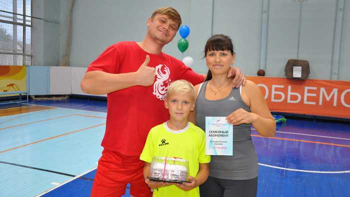 Самой спортивной семьей по результатам состязаний были признаны Шапошниковы, представляющие Водоканал. Свою команду они назвали «Пуля»