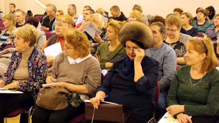 Члены участковых избиркомов Ревды 22 декабря собрались на первое совещание.